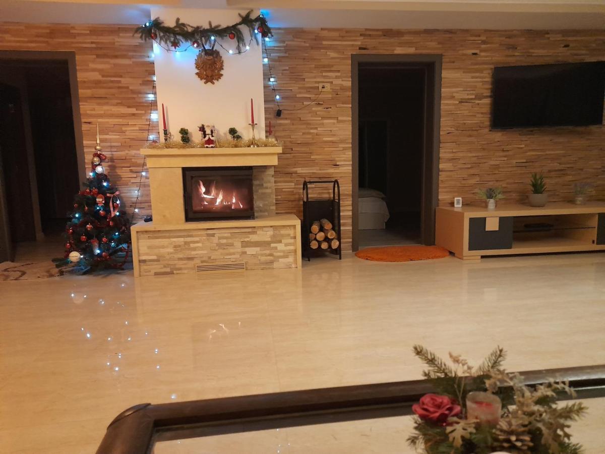 Monte Grego Bed & Breakfast Slava Rusa Bagian luar foto